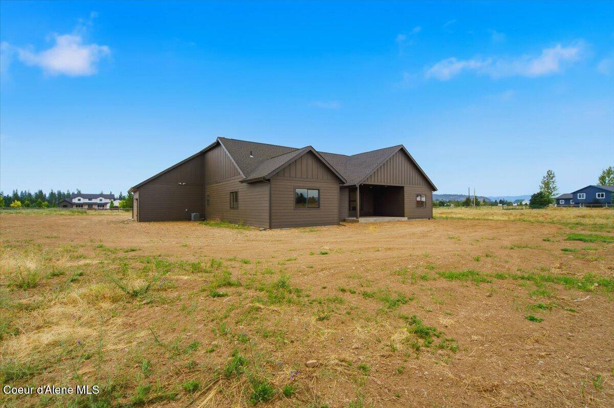 1971 East Yellow Pine Ave, Athol, ID 83801