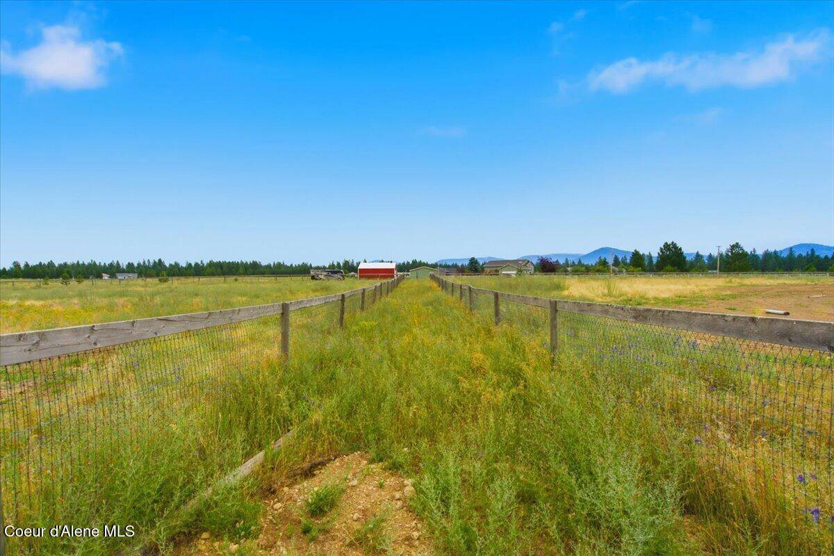 1971 East Yellow Pine Ave, Athol, ID 83801