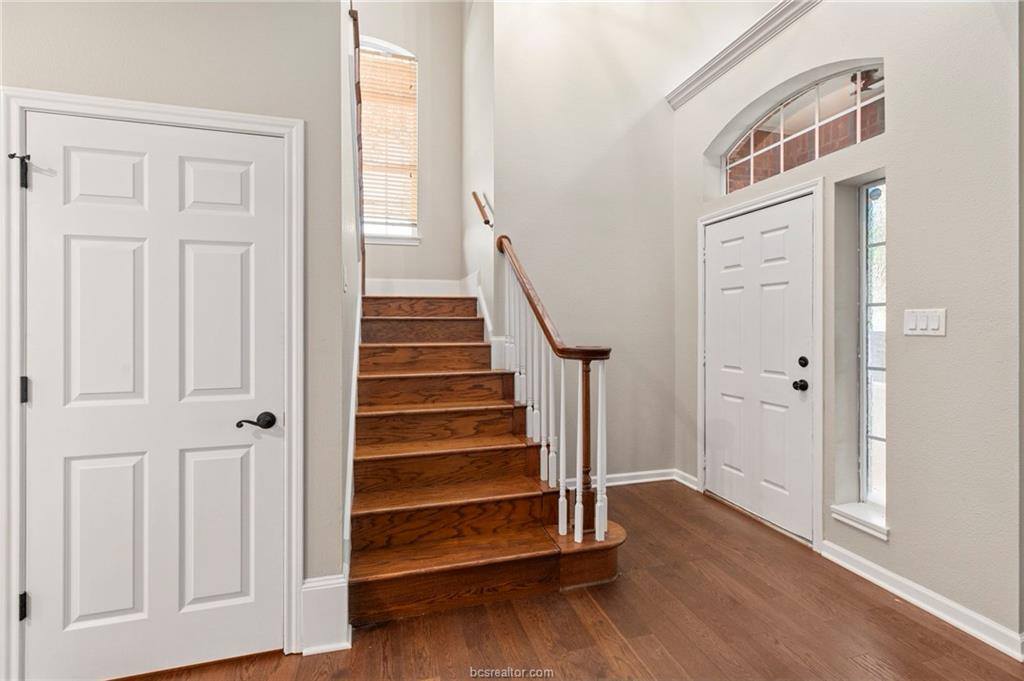 2323 Carisbrooke Loop, College Station, TX 77845