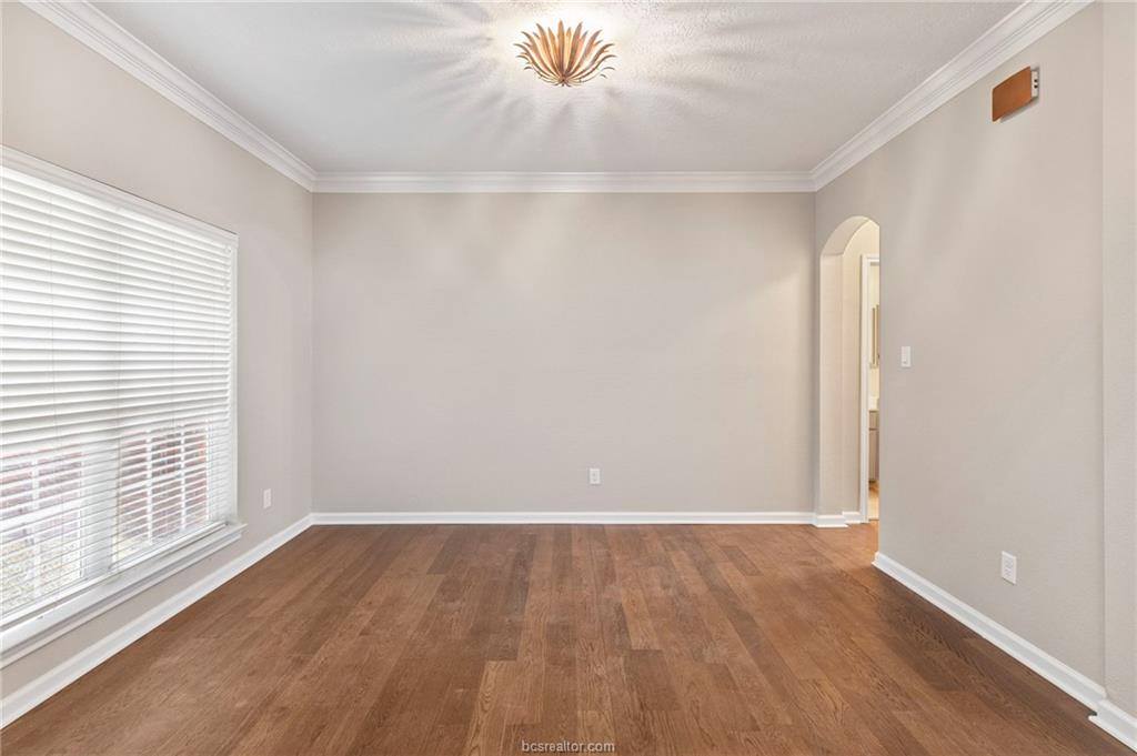 2323 Carisbrooke Loop, College Station, TX 77845