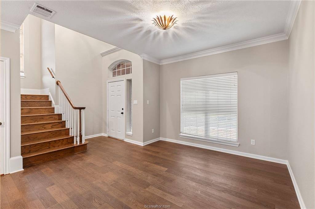 2323 Carisbrooke Loop, College Station, TX 77845