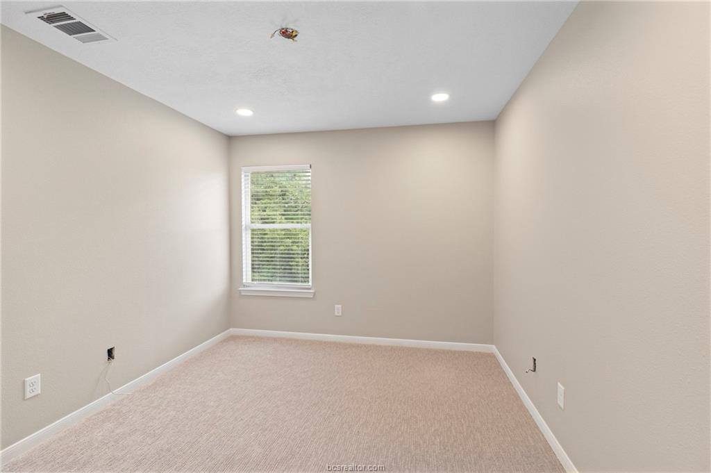 2323 Carisbrooke Loop, College Station, TX 77845