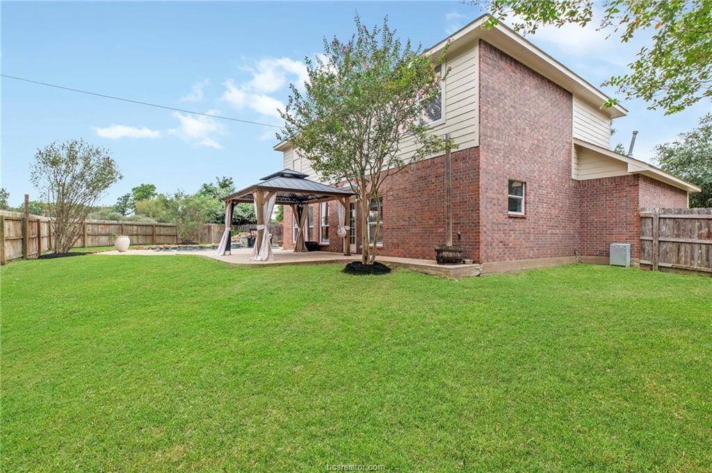 2323 Carisbrooke Loop, College Station, TX 77845