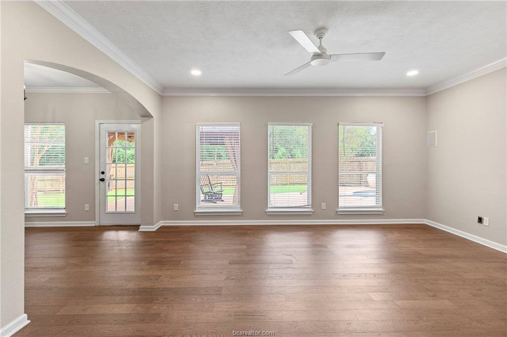 2323 Carisbrooke Loop, College Station, TX 77845