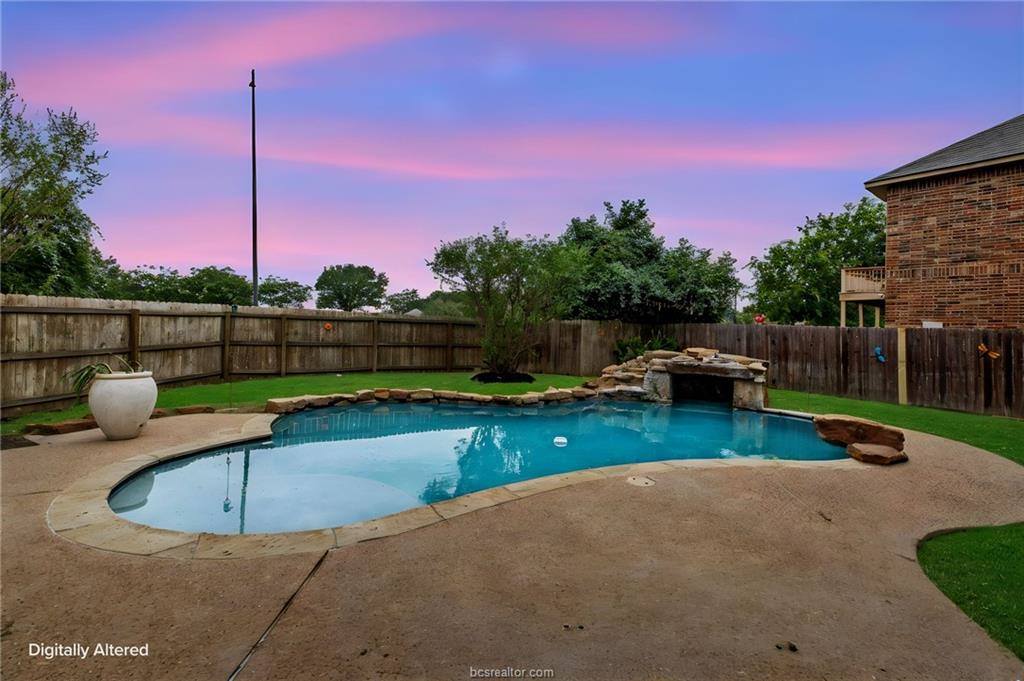 2323 Carisbrooke Loop, College Station, TX 77845