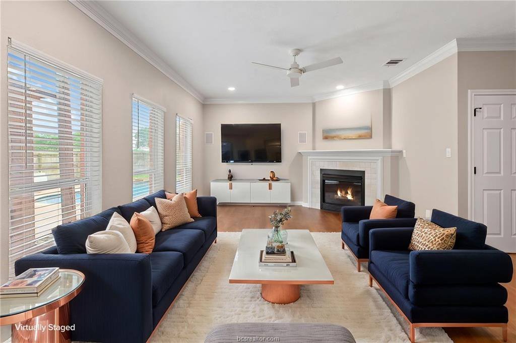 2323 Carisbrooke Loop, College Station, TX 77845