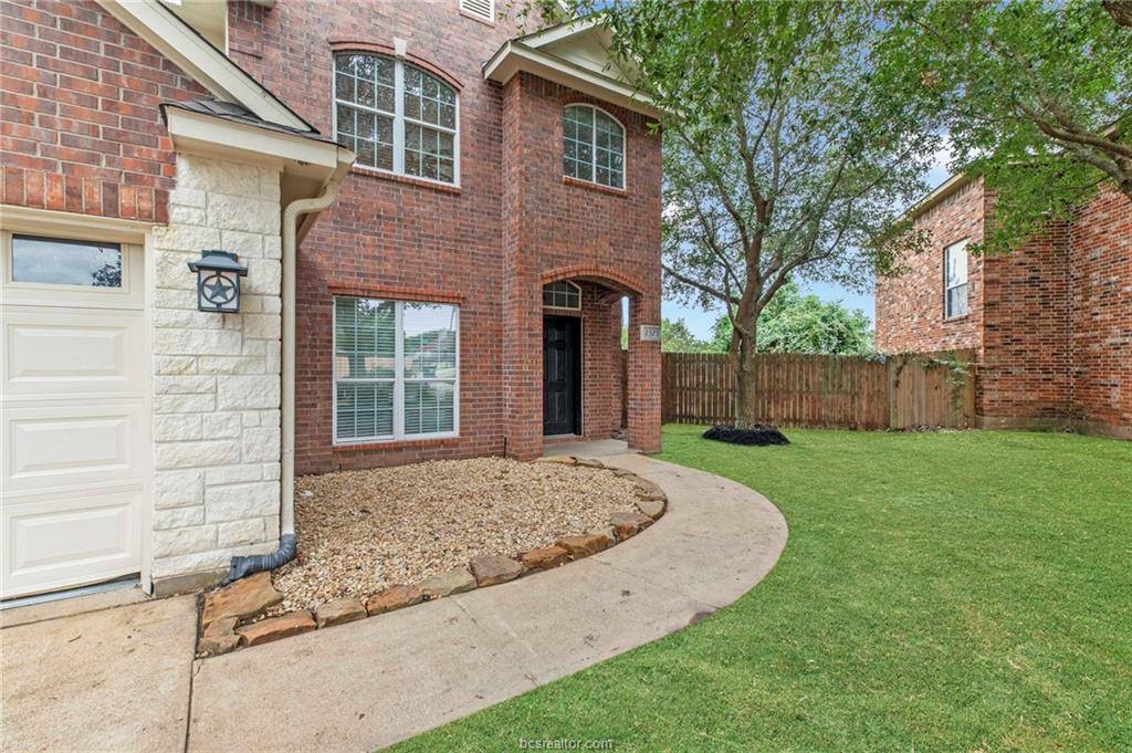 2323 Carisbrooke Loop, College Station, TX 77845