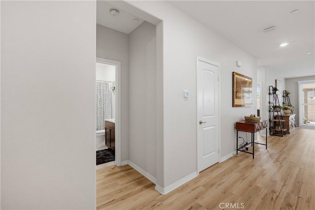 5382 Kastania, Fontana, CA 92336