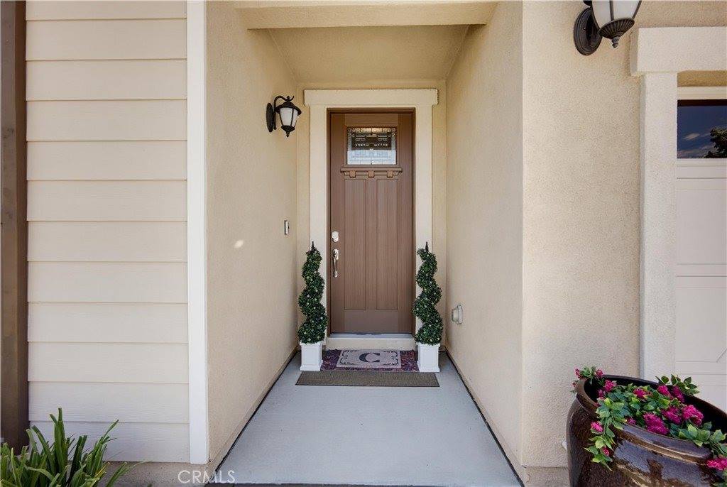 5382 Kastania, Fontana, CA 92336