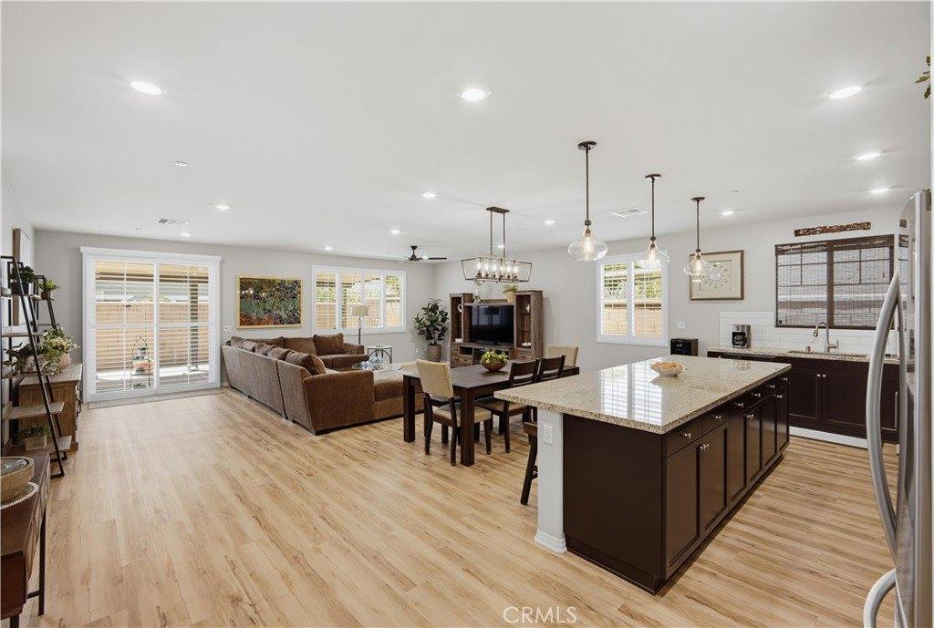 5382 Kastania, Fontana, CA 92336