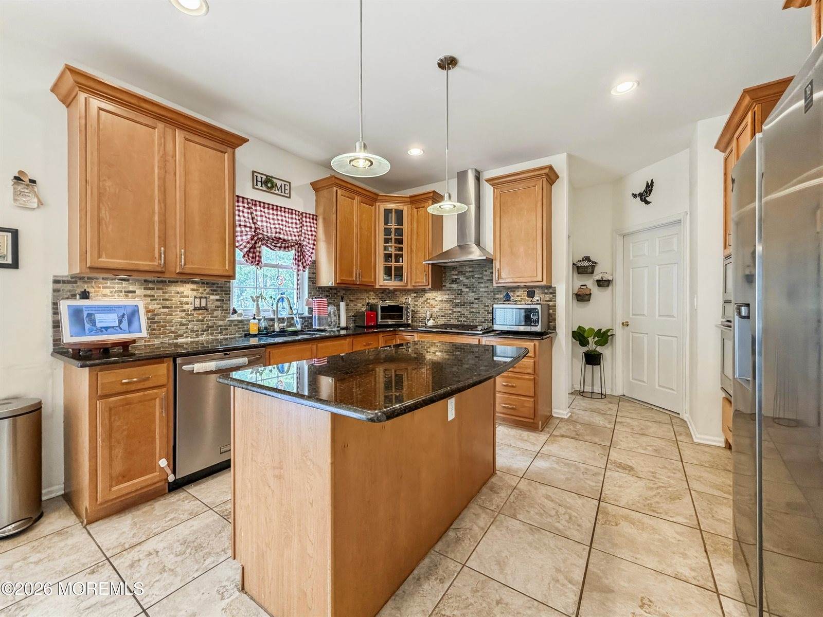 15 Cedarview Avenue, Jackson, NJ 08527