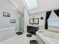 15 Cedarview Avenue, Jackson, NJ 08527
