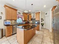 15 Cedarview Avenue, Jackson, NJ 08527