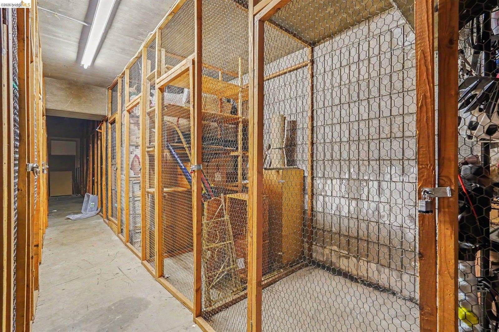 651 Oakland Ave, Oakland, CA 94611