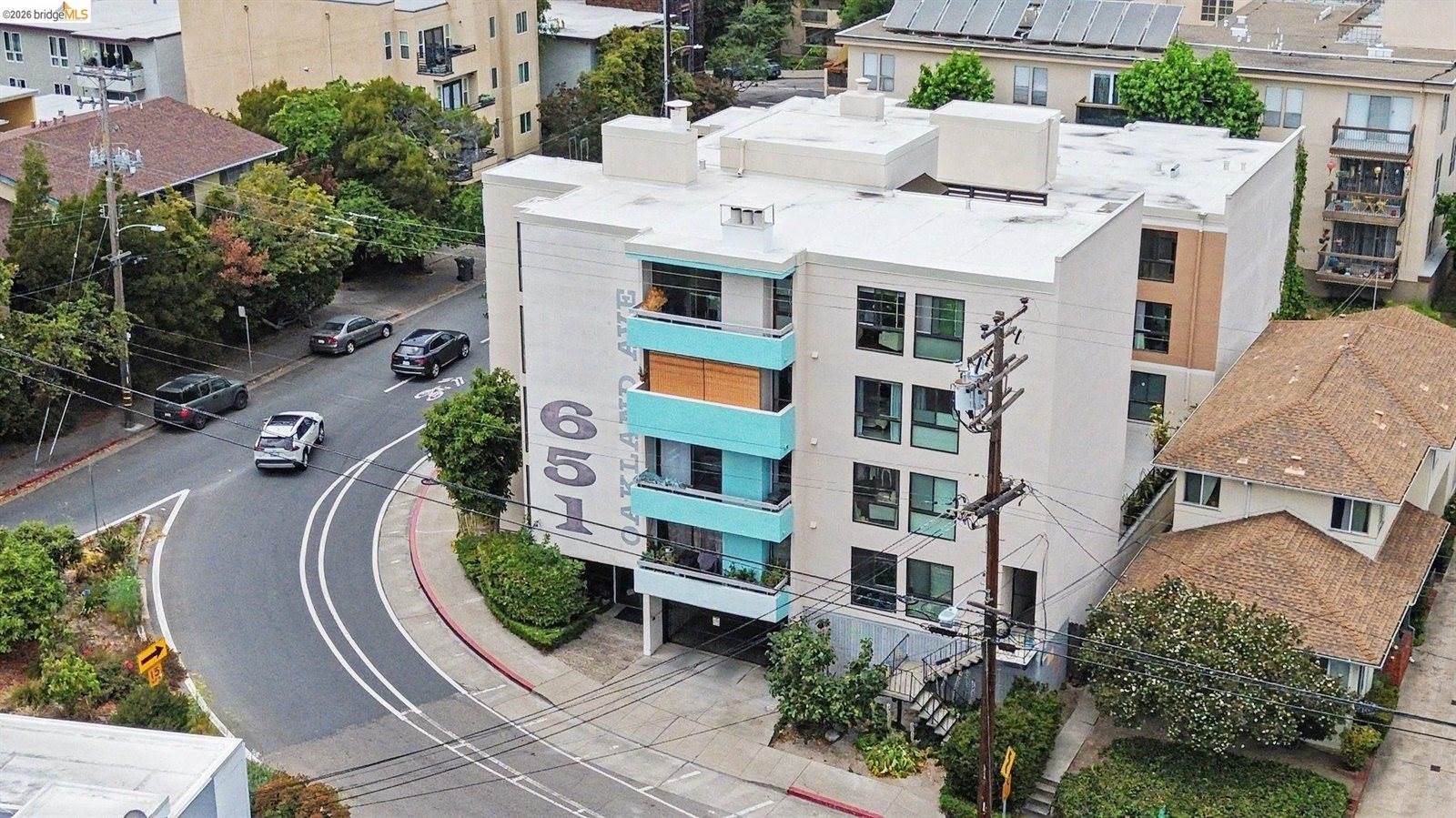 651 Oakland Ave, Oakland, CA 94611