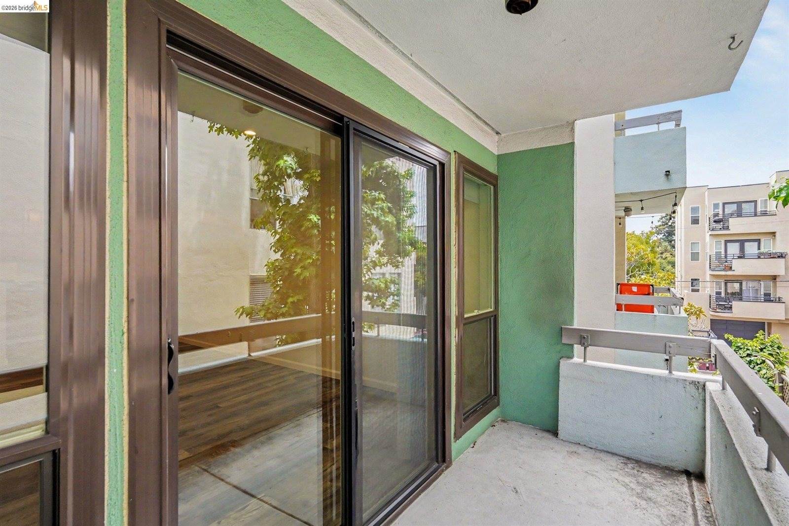651 Oakland Ave, Oakland, CA 94611