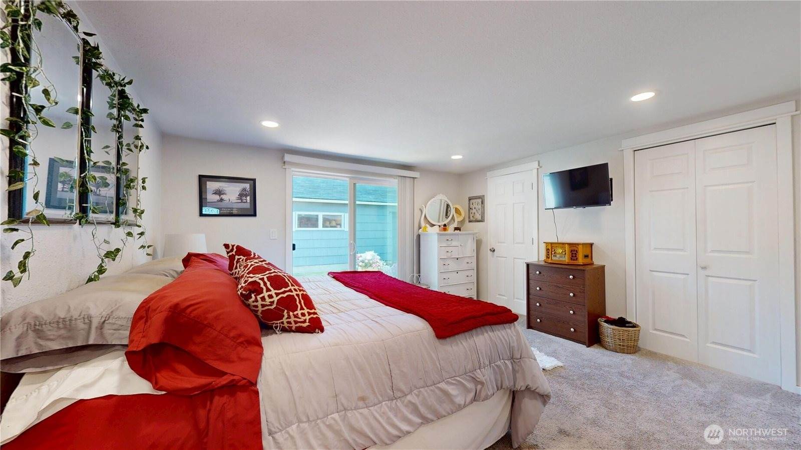 521 East Magnolia Avenue, Burlington, WA 98233