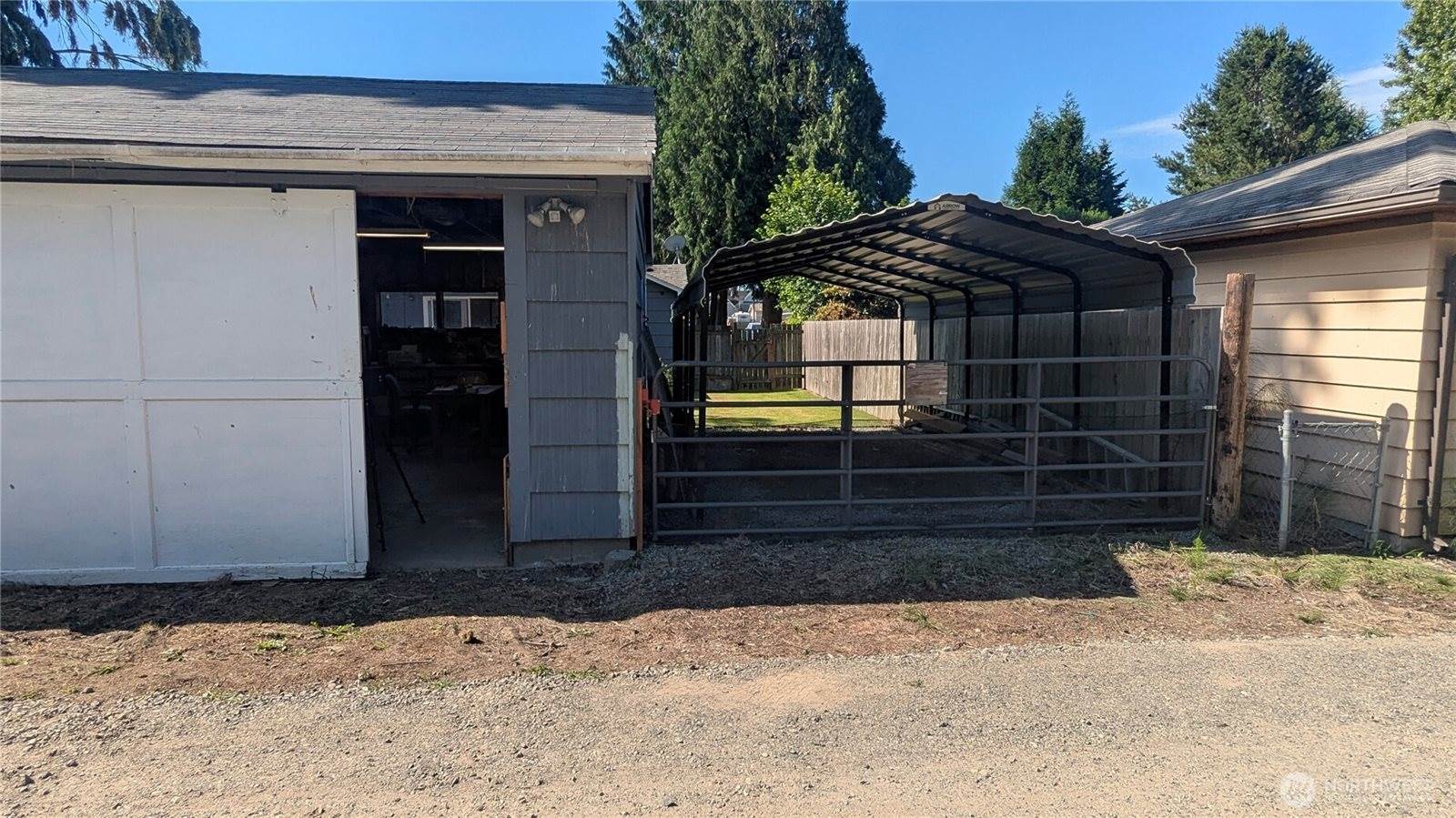 521 East Magnolia Avenue, Burlington, WA 98233