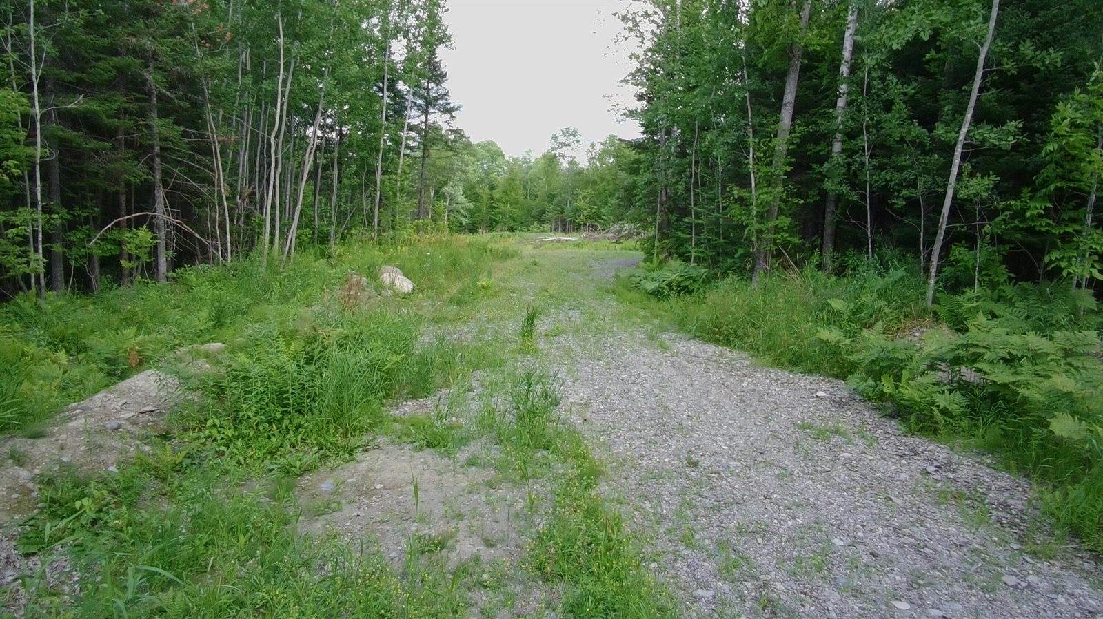 38 Monument Road, Abbot, ME 04406