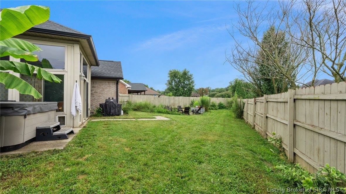 326 River Forest Parkway, Jeffersonville, IN 47130