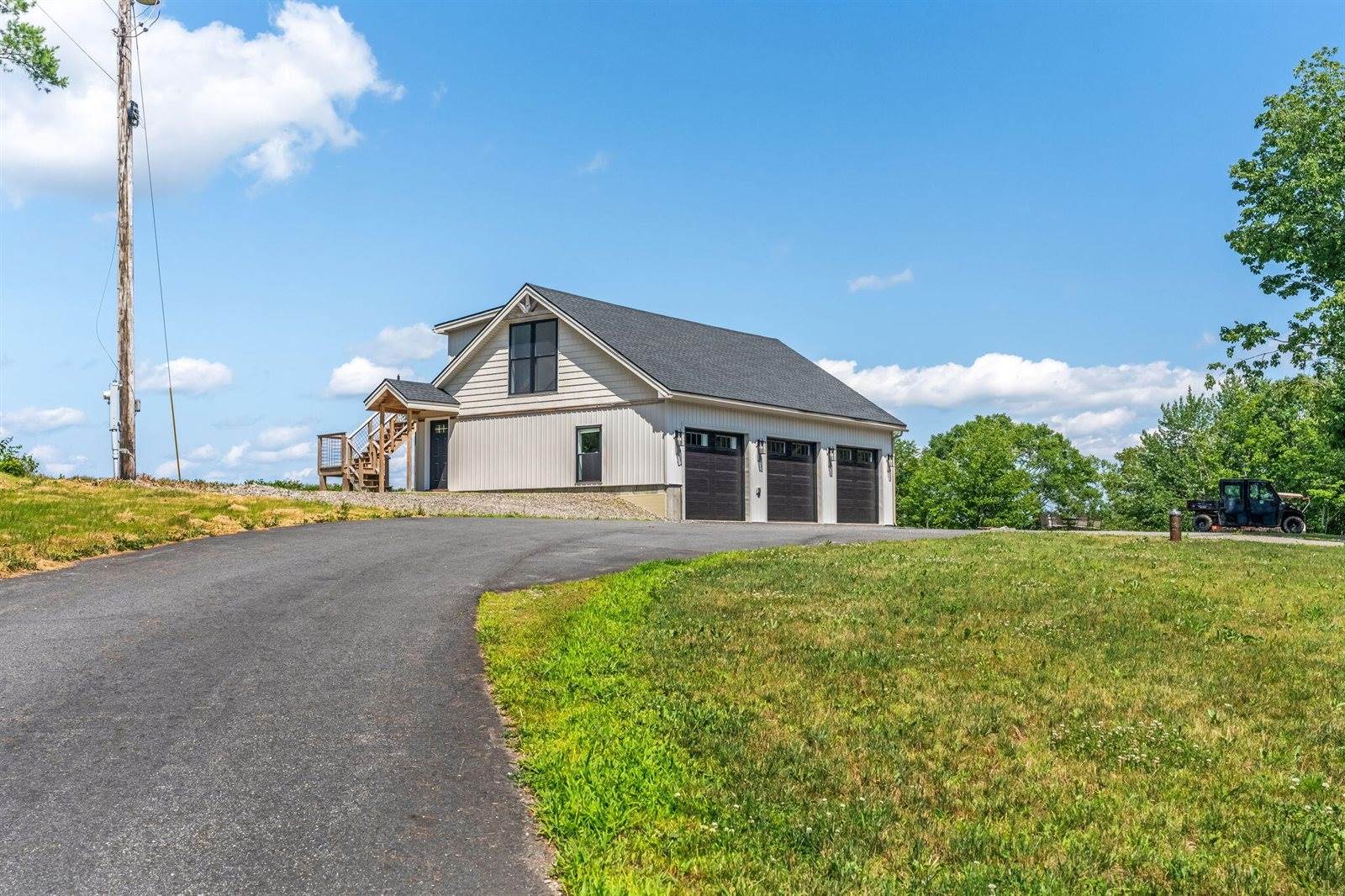 100 Easy Street, Orland, ME 04472