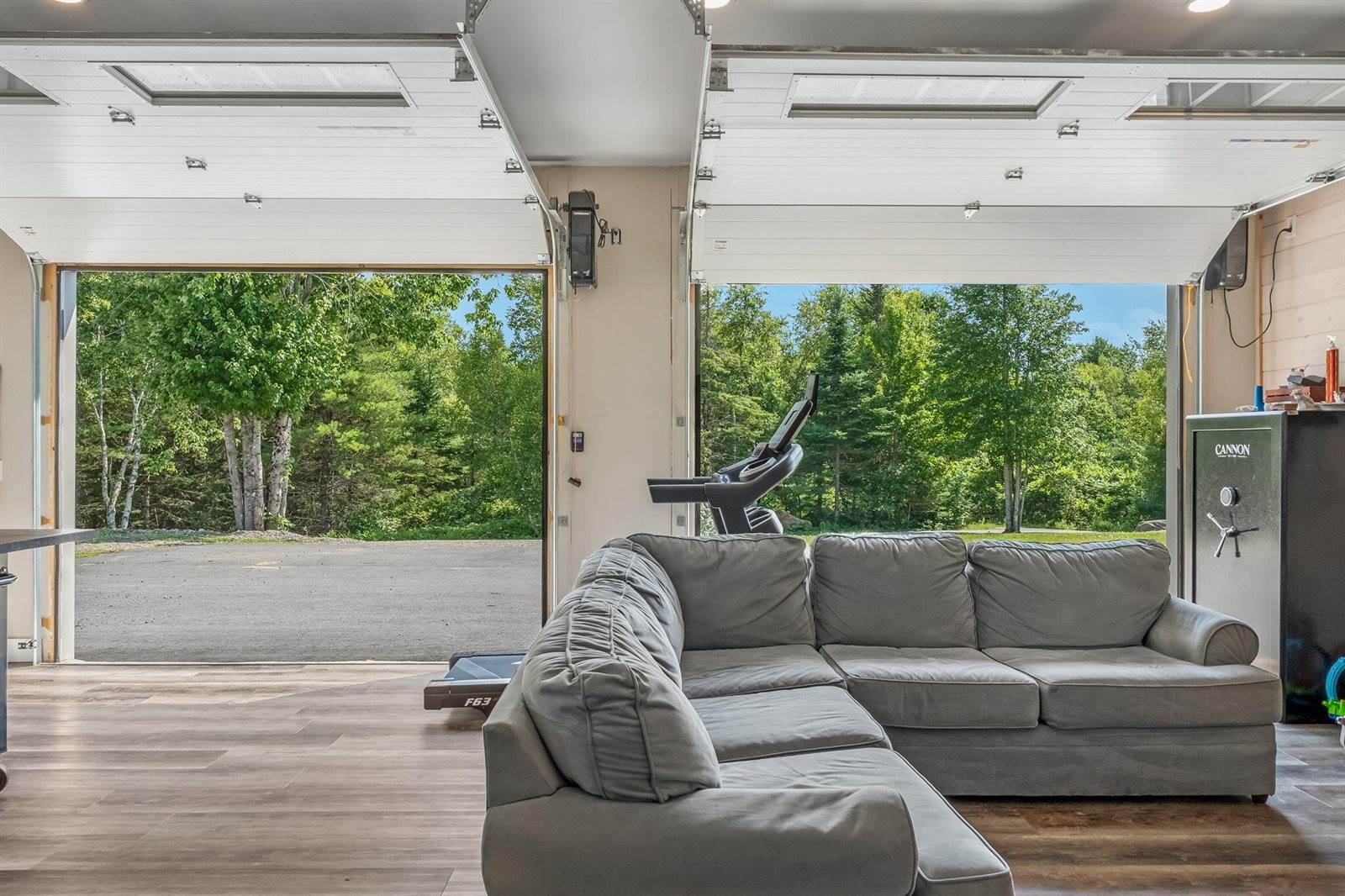 100 Easy Street, Orland, ME 04472