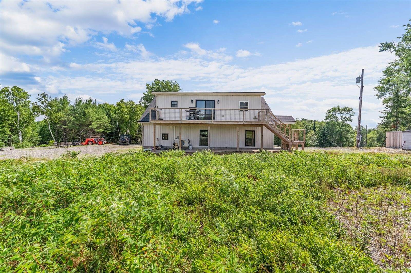 100 Easy Street, Orland, ME 04472