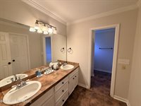 120 Oak Grove Drive, Brandon, MS 39047