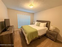 120 Oak Grove Drive, Brandon, MS 39047