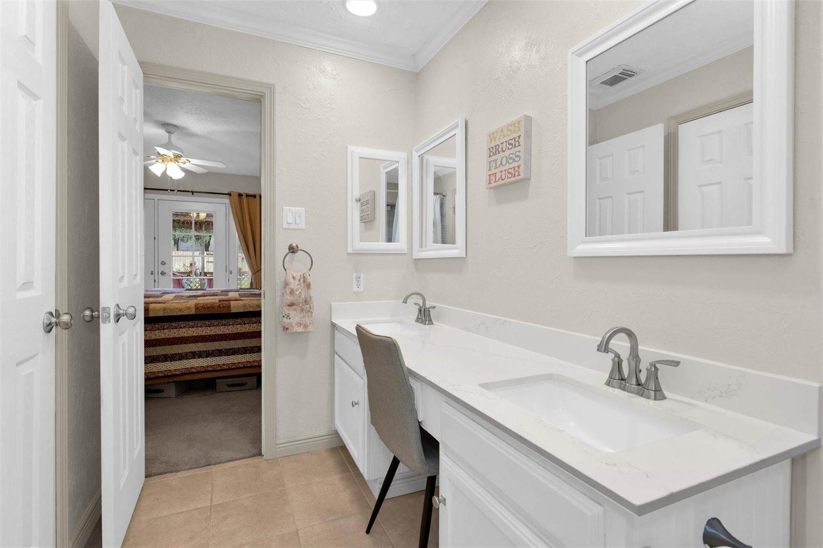 315 Thistlewood Court, League City, TX 77573