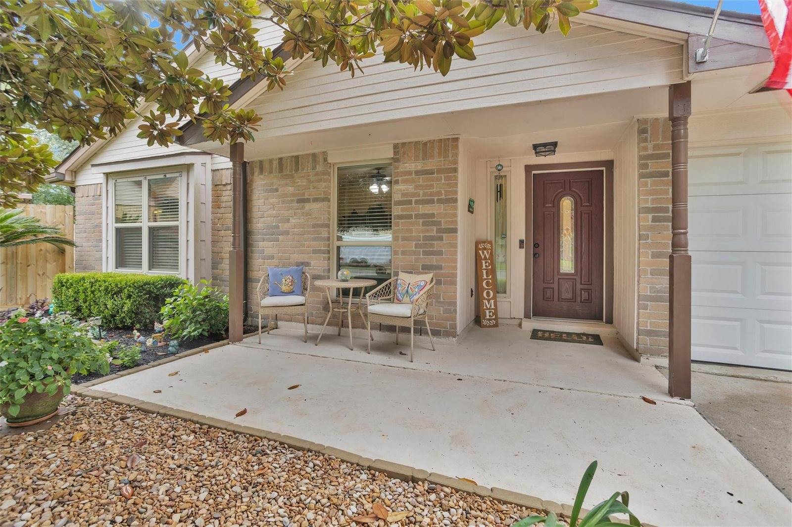 315 Thistlewood Court, League City, TX 77573