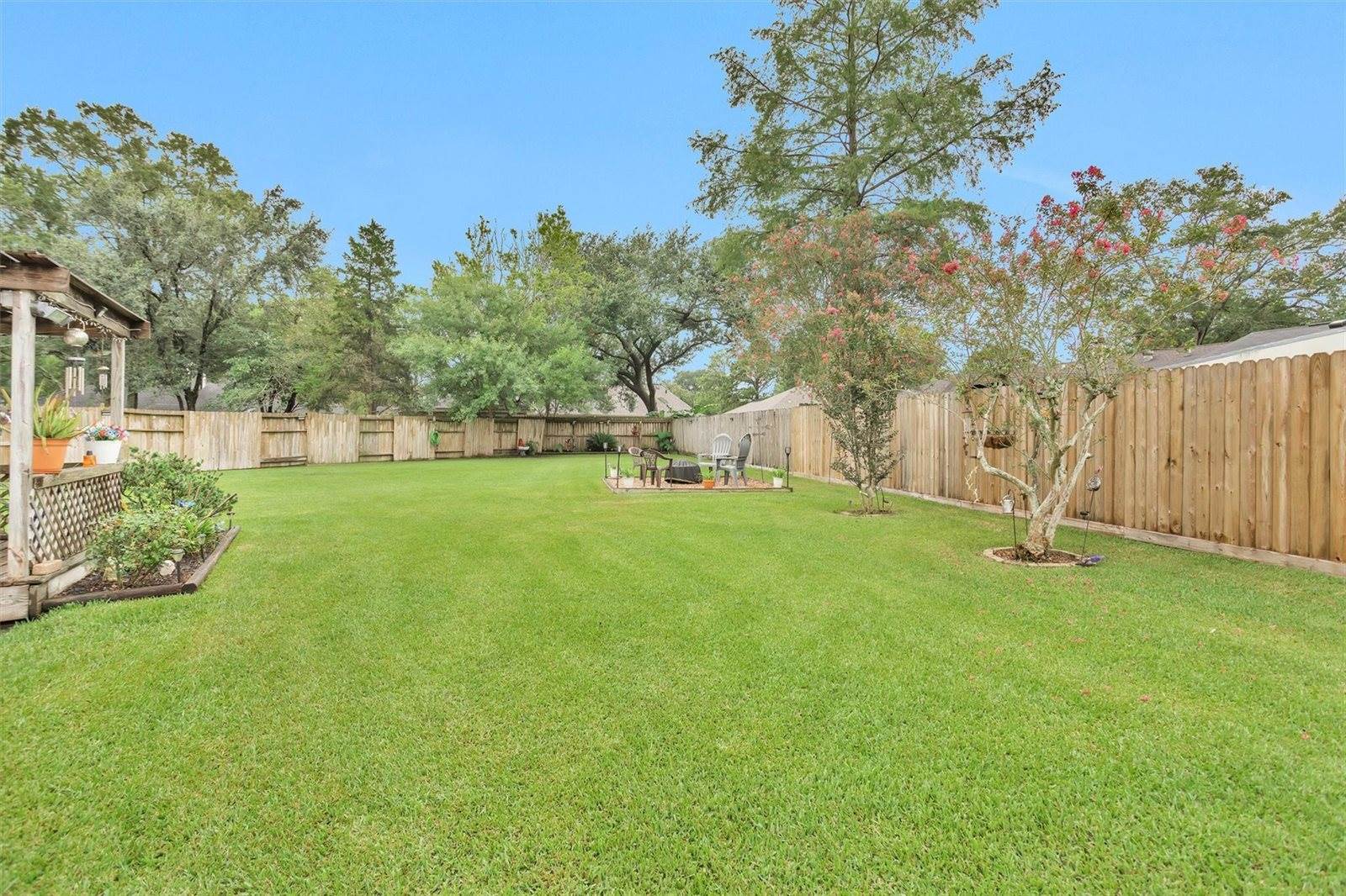 315 Thistlewood Court, League City, TX 77573