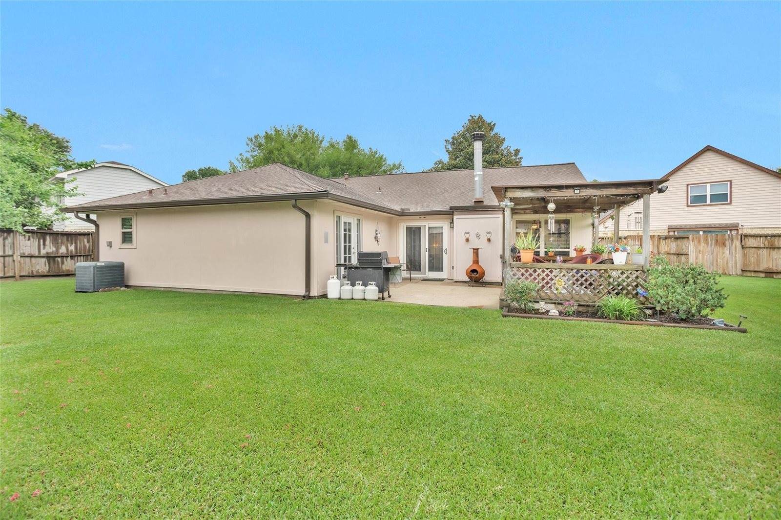 315 Thistlewood Court, League City, TX 77573