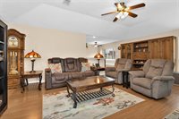315 Thistlewood Court, League City, TX 77573