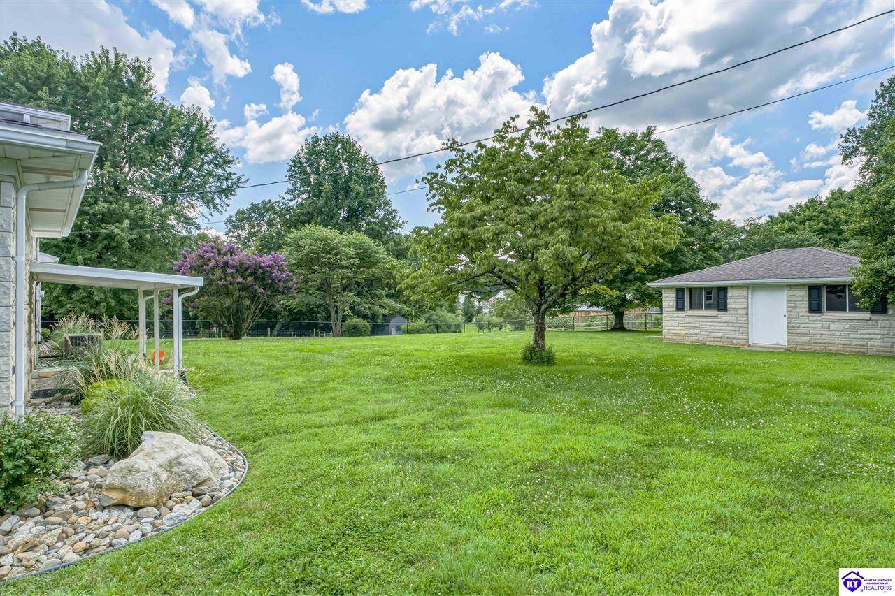 107 Donna Drive, Brandenburg, KY 40108
