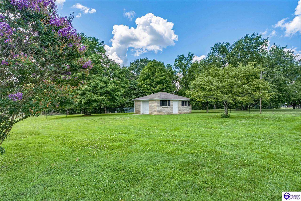 107 Donna Drive, Brandenburg, KY 40108
