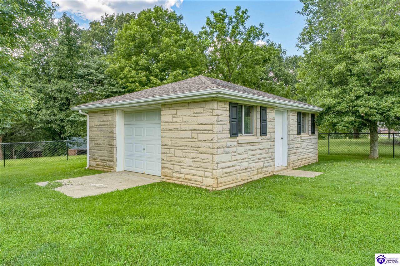 107 Donna Drive, Brandenburg, KY 40108