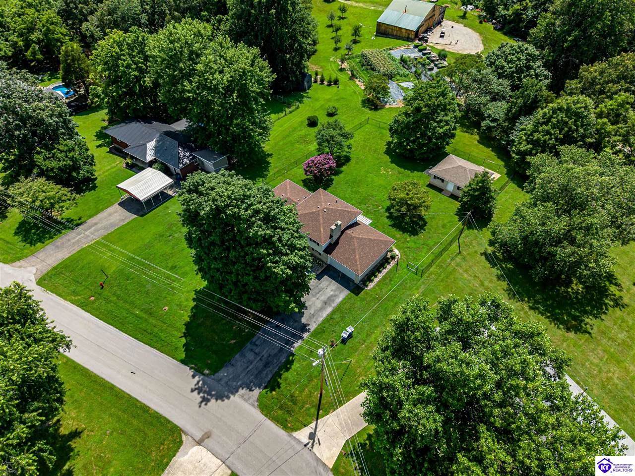 107 Donna Drive, Brandenburg, KY 40108