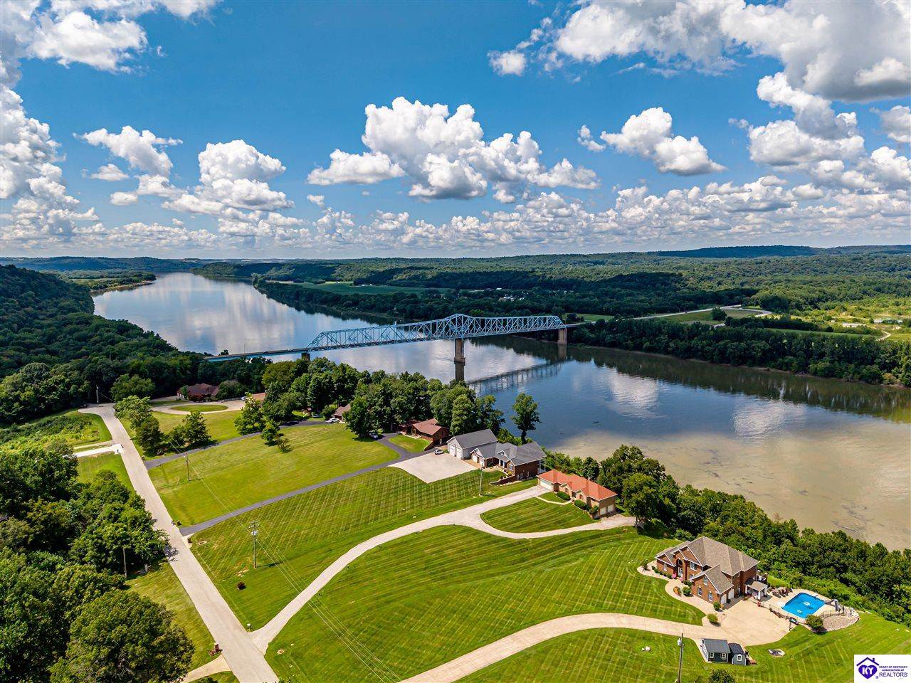 107 Donna Drive, Brandenburg, KY 40108
