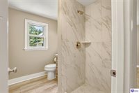 107 Donna Drive, Brandenburg, KY 40108