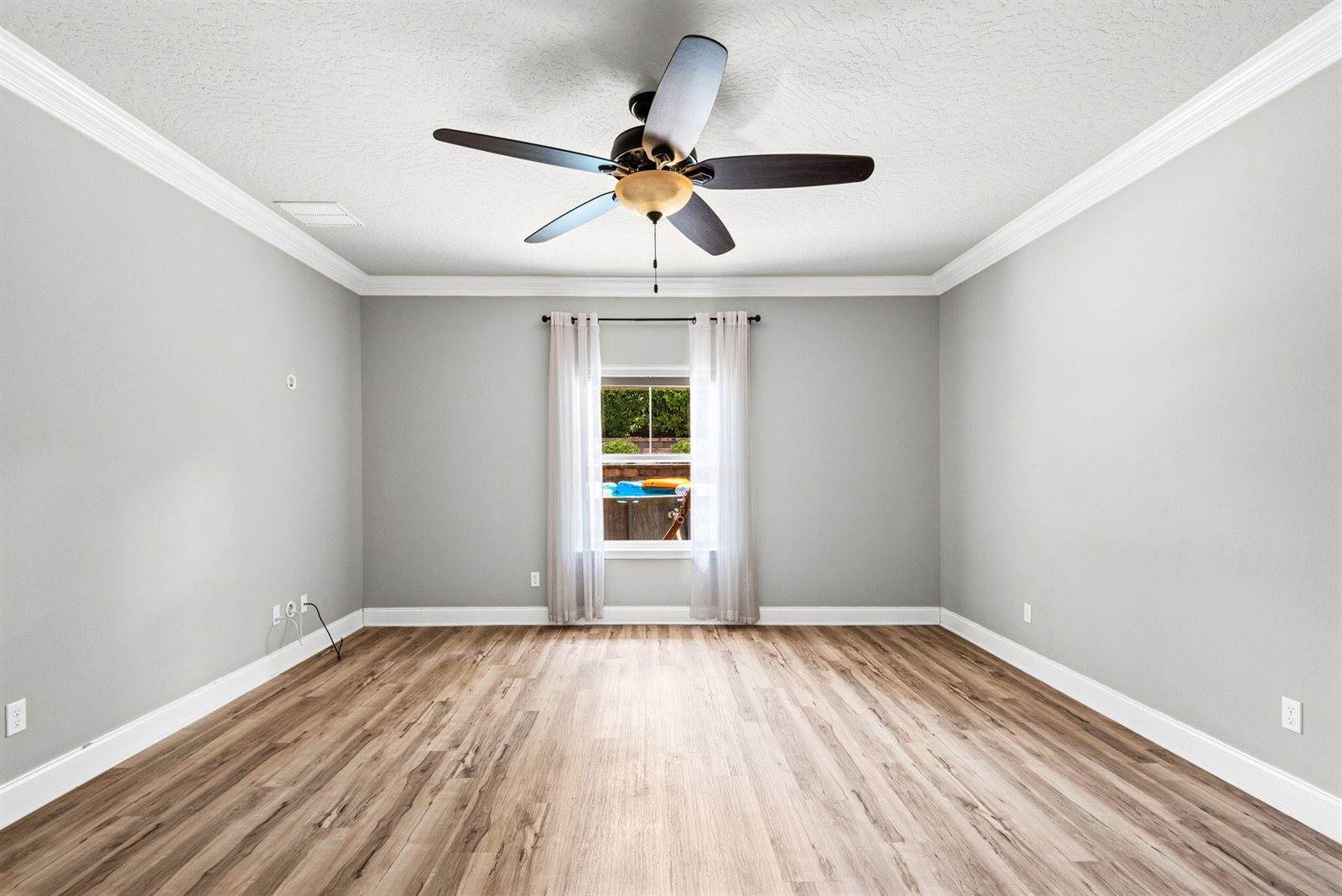 1341 North Bayshore Drive, Valparaiso, FL 32580