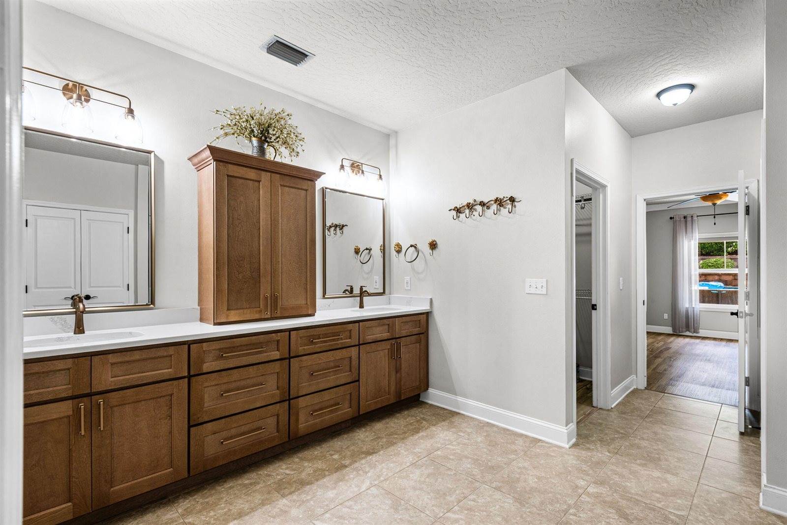1341 North Bayshore Drive, Valparaiso, FL 32580