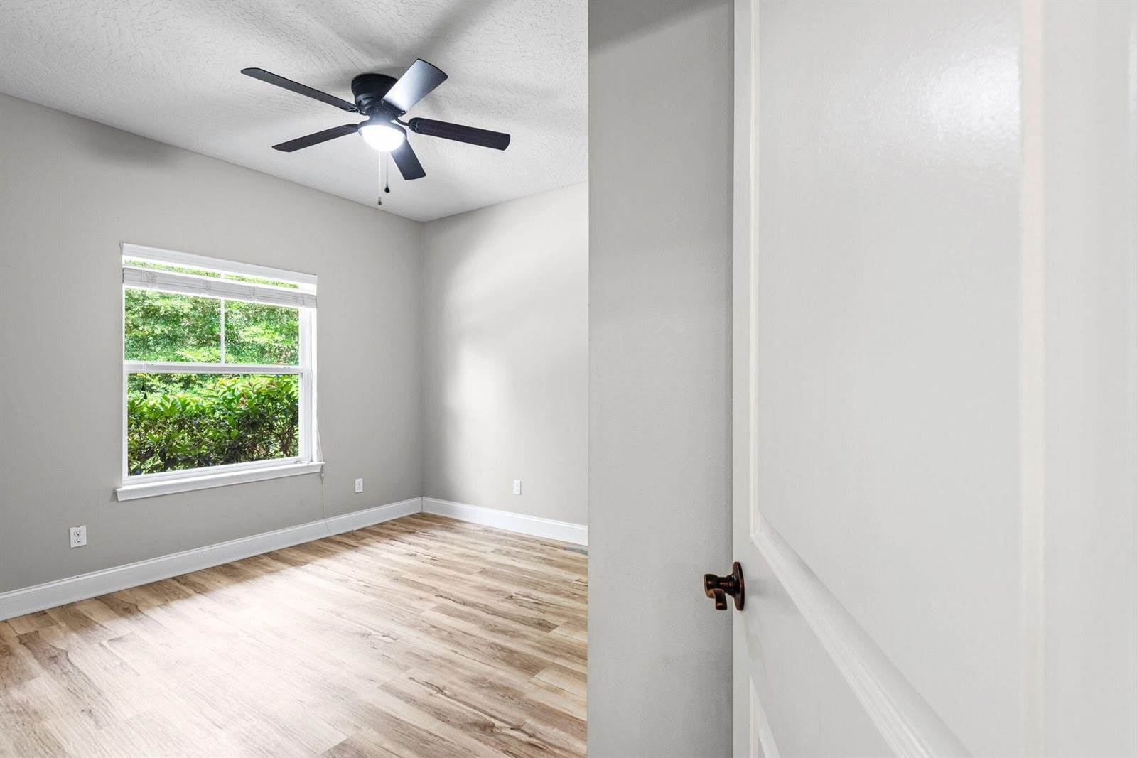 1341 North Bayshore Drive, Valparaiso, FL 32580