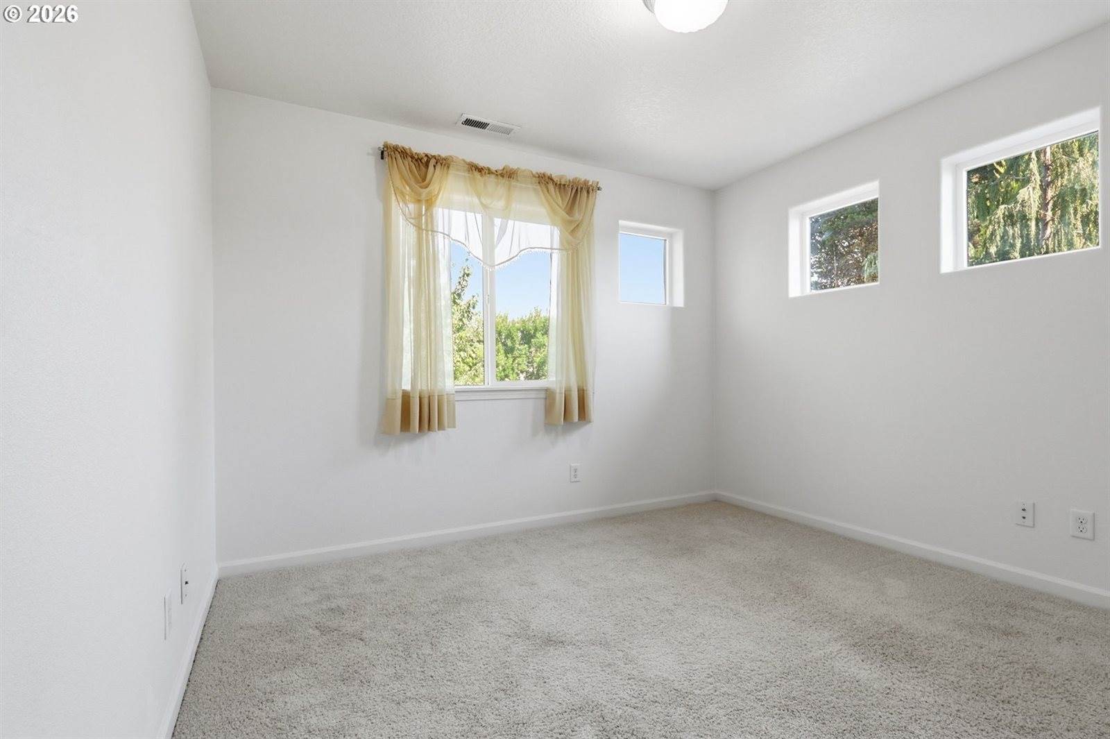 5899 SE Davis Rd, Hillsboro, OR 97123