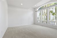 5899 SE Davis Rd, Hillsboro, OR 97123
