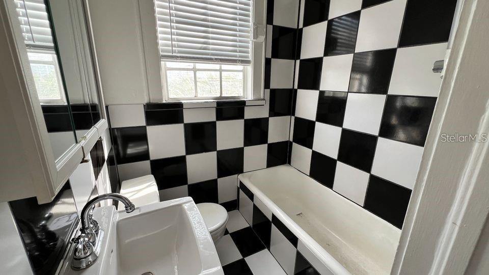 118 Indian Place, Sarasota, FL 34236