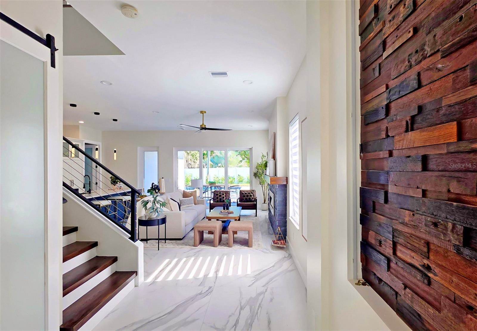 1156 Cocoanut Avenue, Sarasota, FL 34236