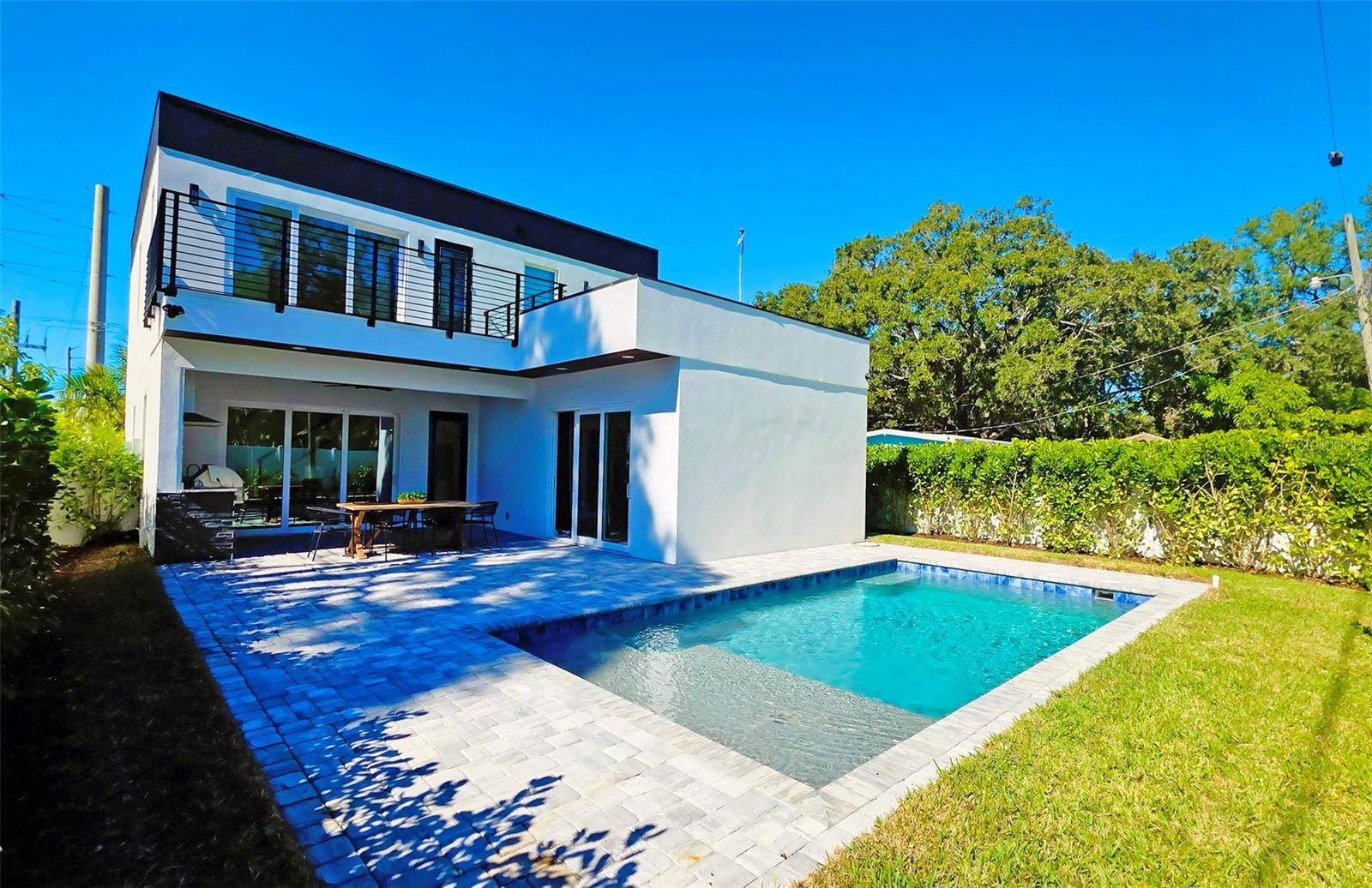 1156 Cocoanut Avenue, Sarasota, FL 34236