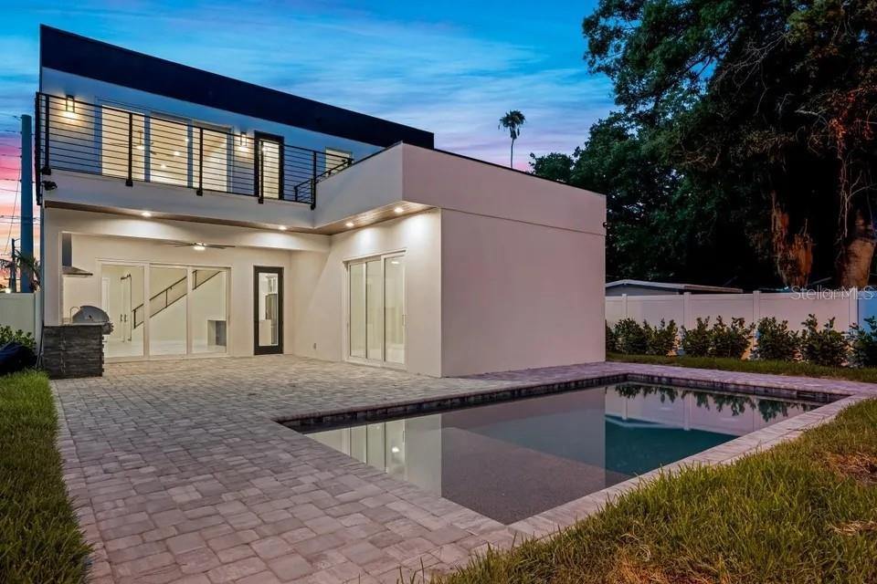 1156 Cocoanut Avenue, Sarasota, FL 34236