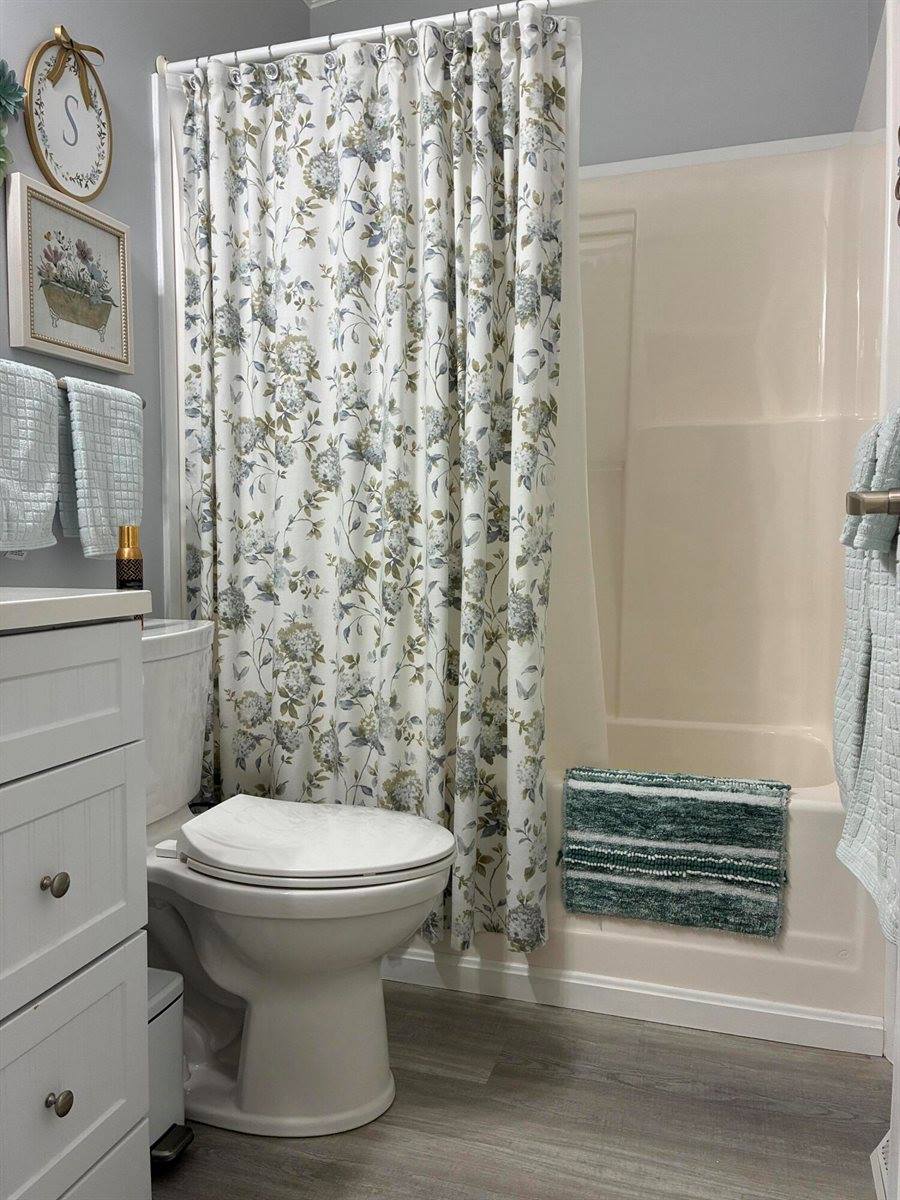 1 Karen Street, Palmyra, ME 04965
